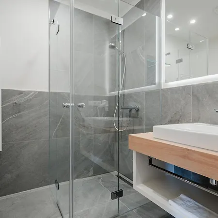 Strandterrasse, App B1 8 Apartment *